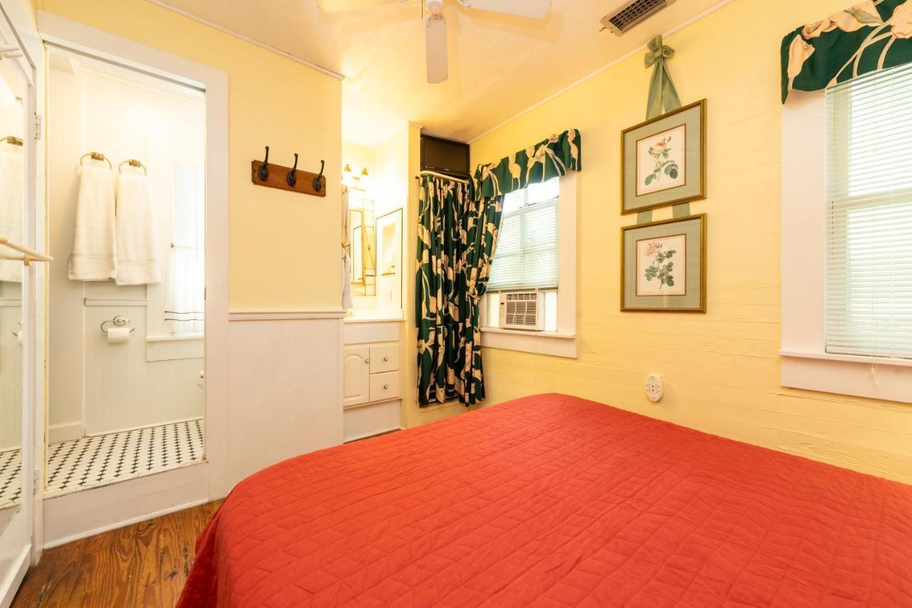 Knowles House B&B - Adult Only Ки-Уэст Экстерьер фото